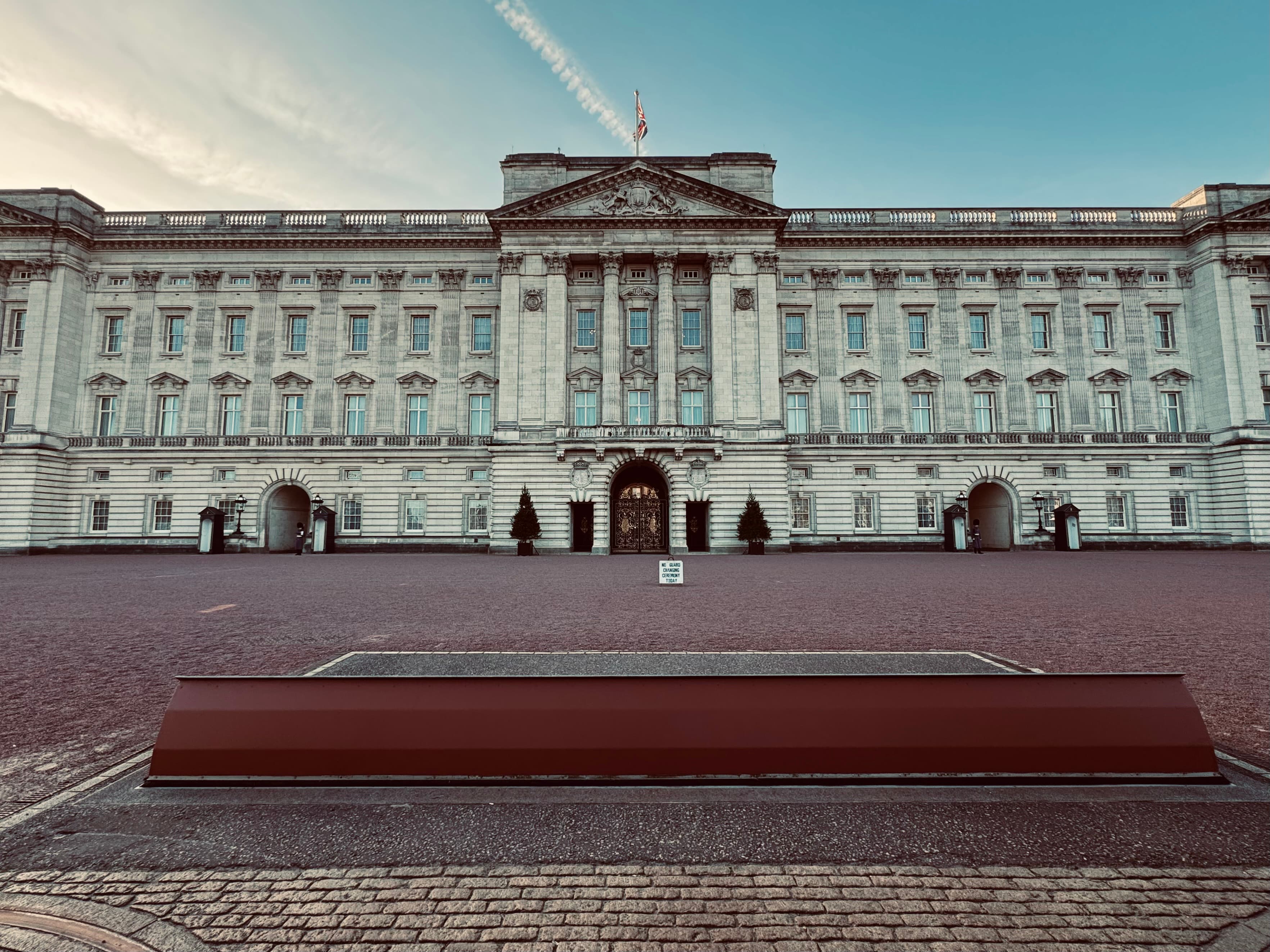 London for New Year's Eve — Perfect Weather, Mamma Mia and a Countdown We Hadn't Planned