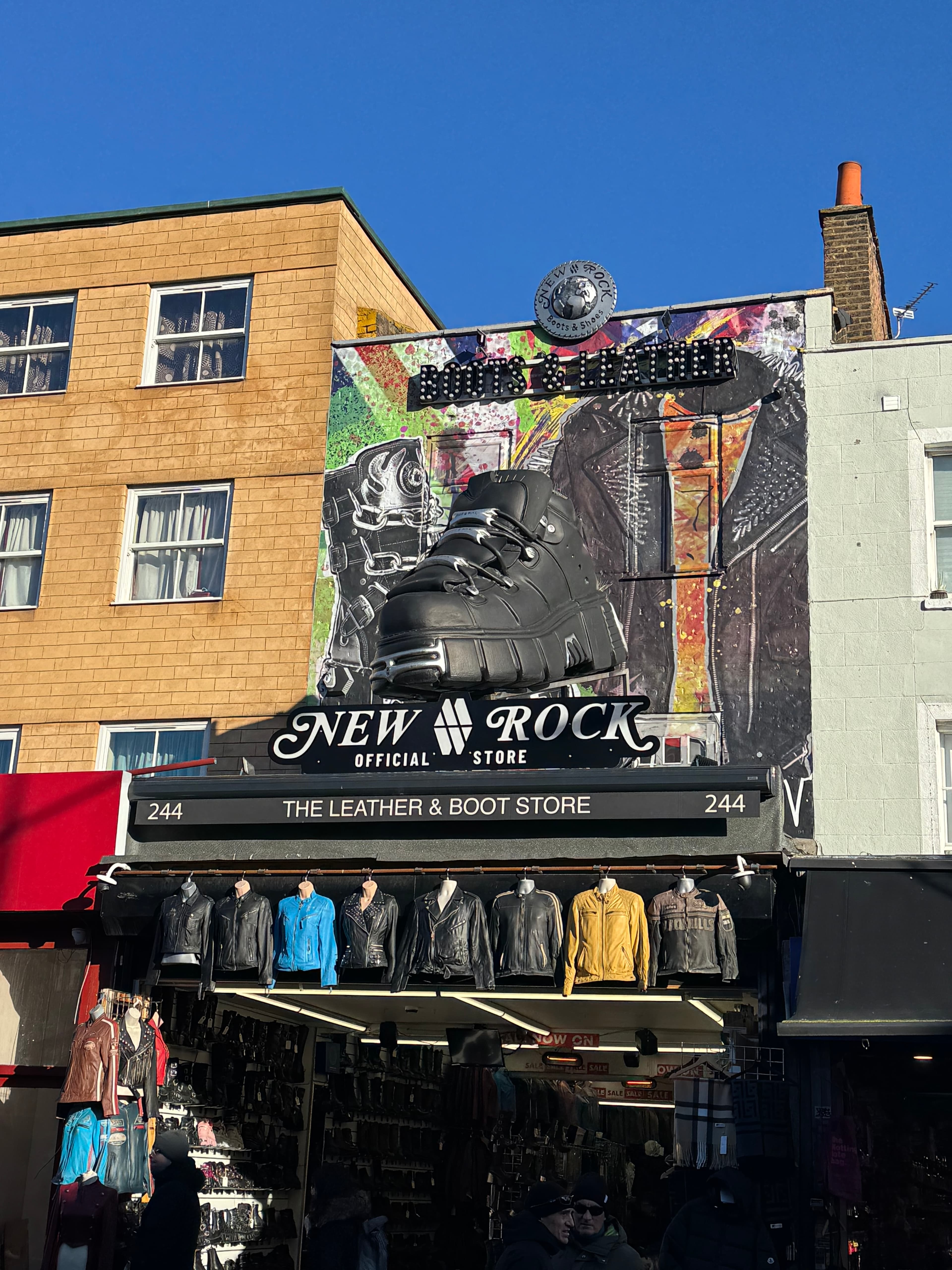 New Rock Leather & Boot Store — typisch Camden